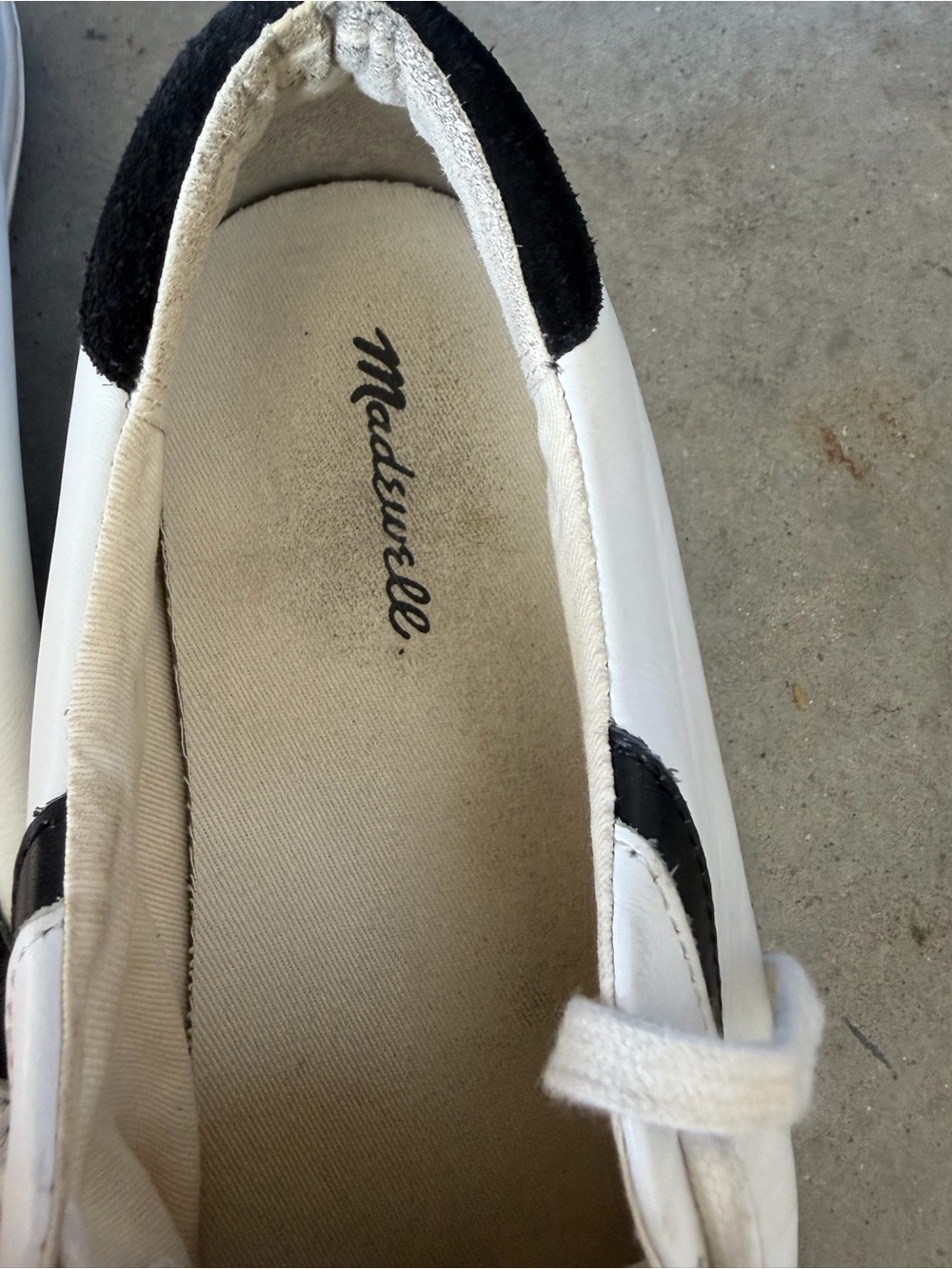 Madewell Women’s White Leather Sneakers with Black Stripe - Picture 2 of 6